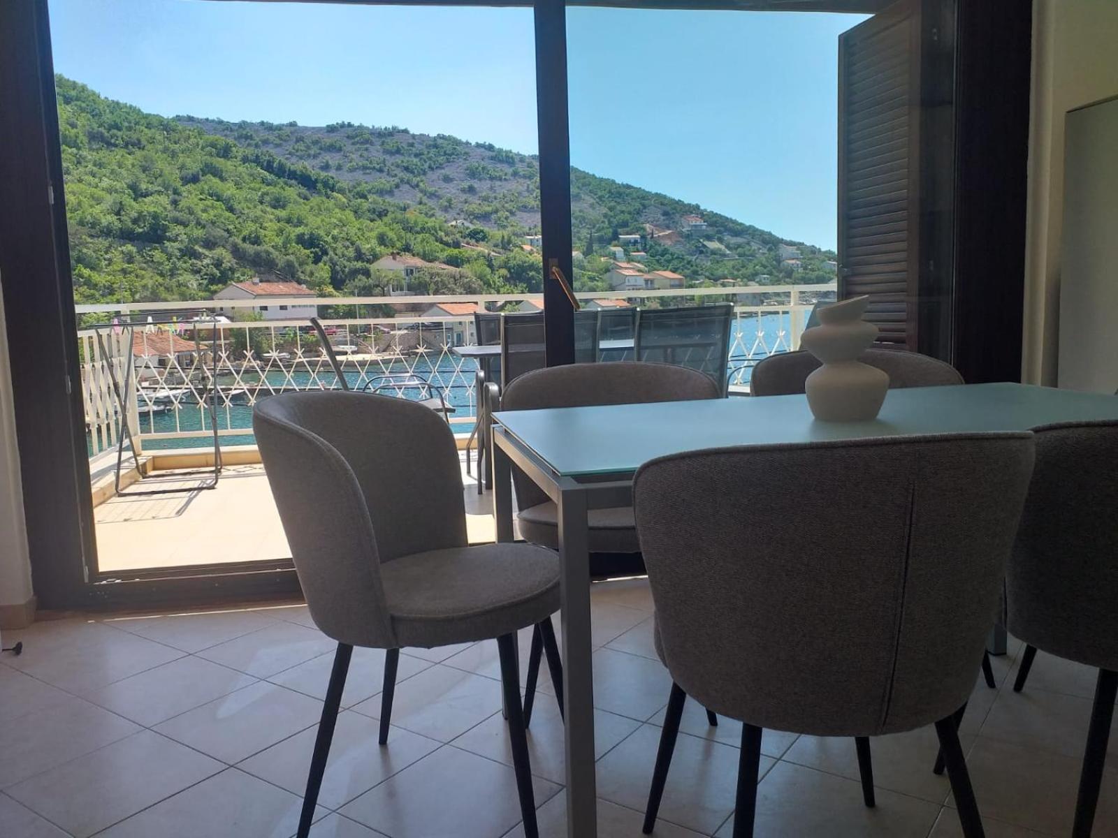 Apartmani Pulic เซนญ์ ภายนอก รูปภาพ